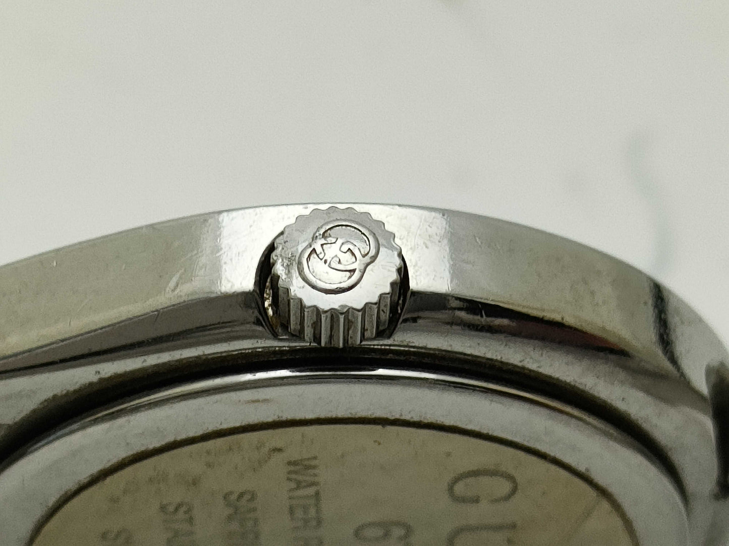 GUCCI 6700L Women's Watch