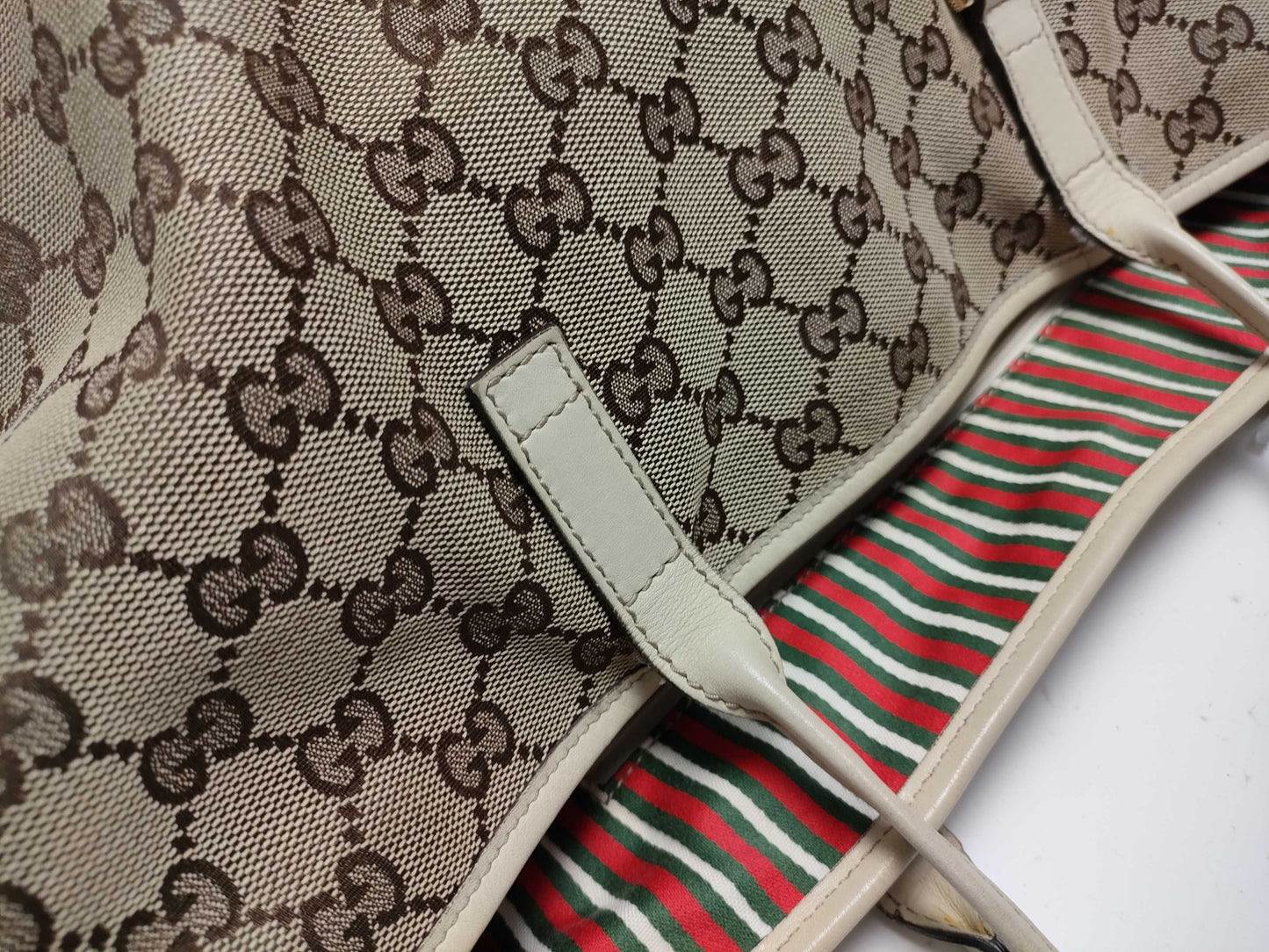 GUCCI GG Canvas Tote Bag