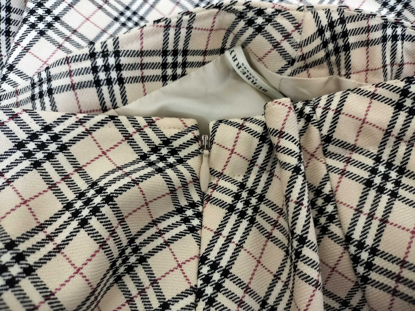 BURBERRY Checkered Skirt Skirt Skirt
