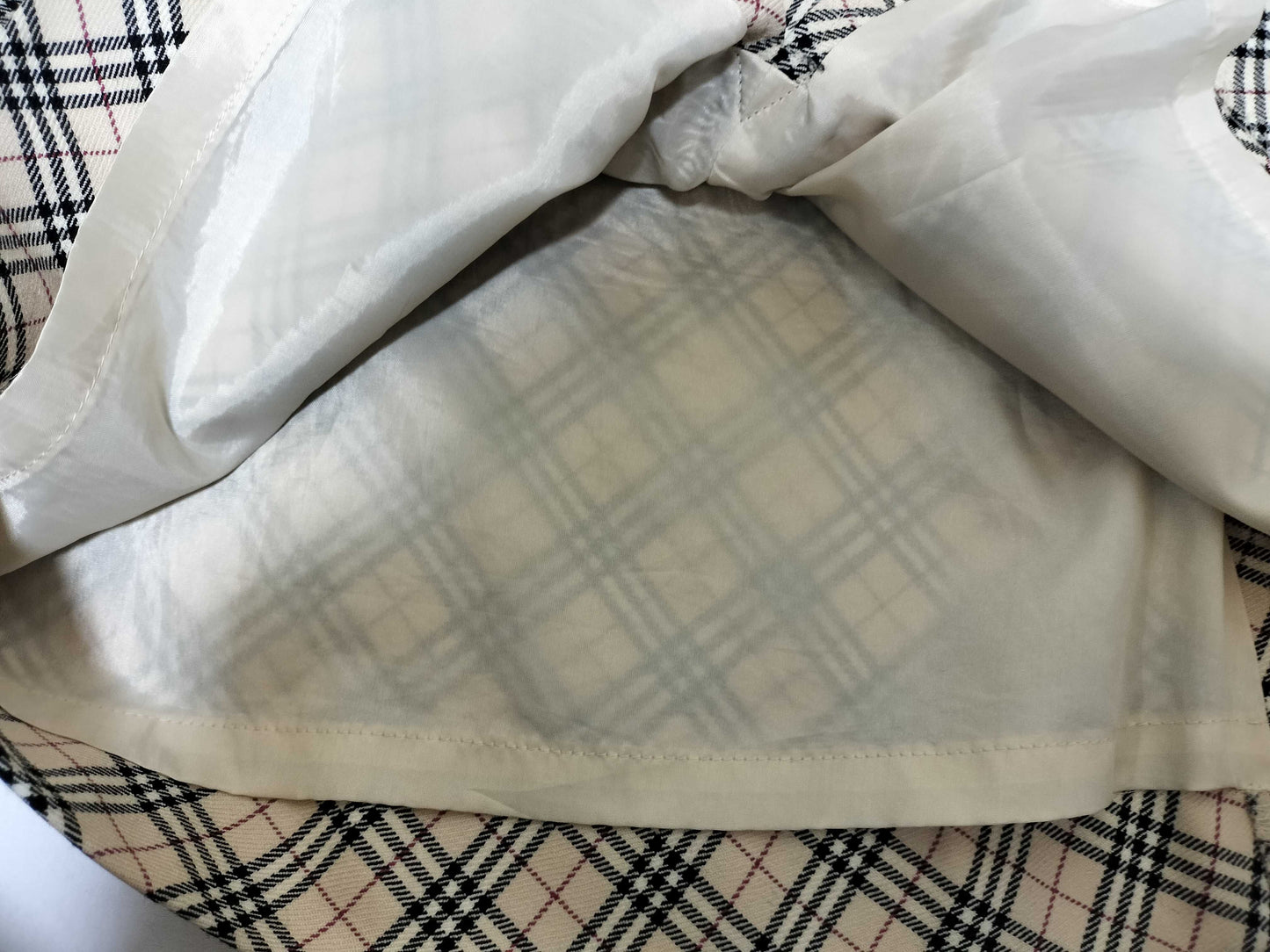 BURBERRY Checkered Skirt Skirt Skirt