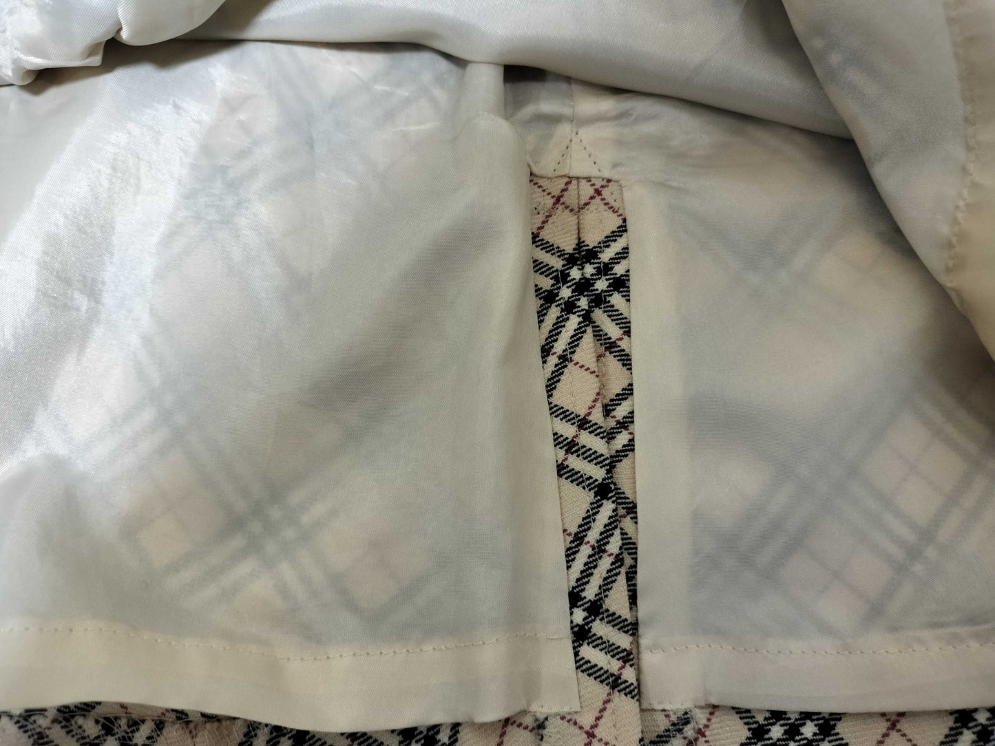 BURBERRY Checkered Skirt Skirt Skirt