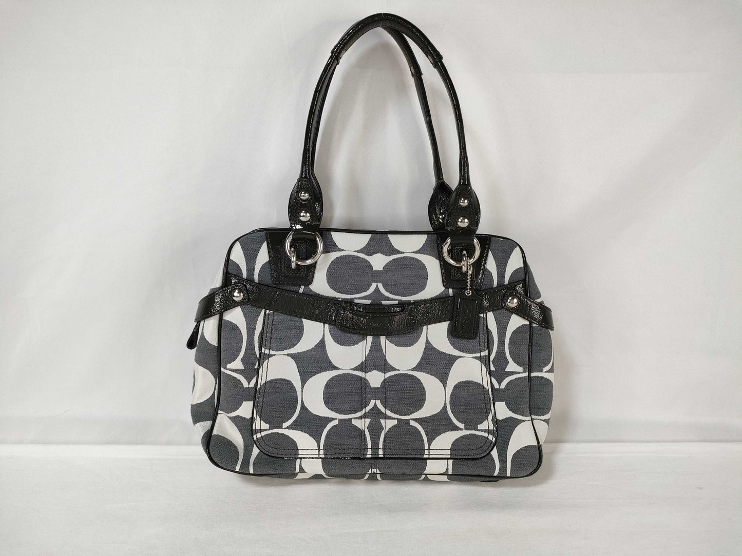 COACH Signature 13286 Shoulder Bag