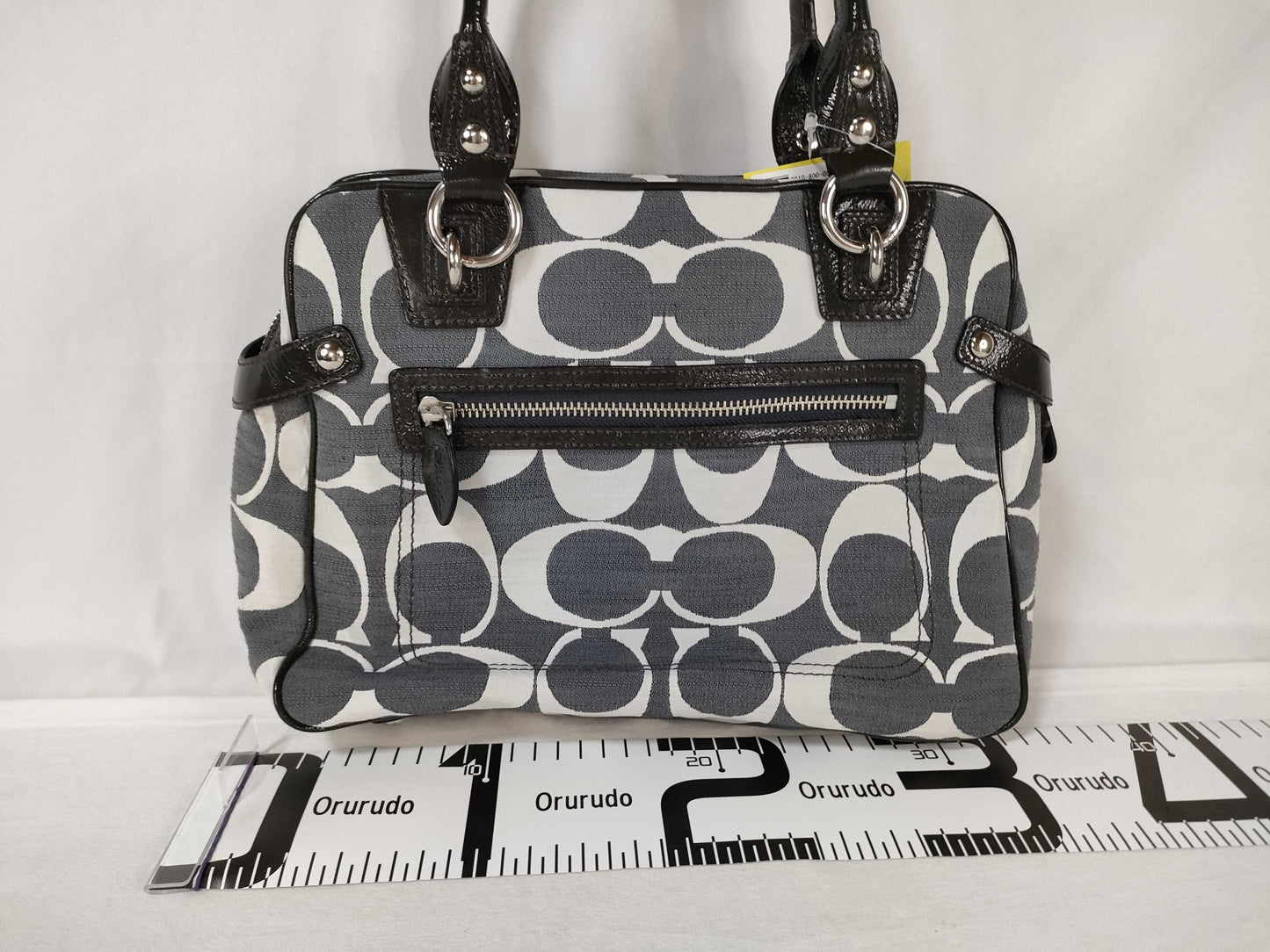 COACH Signature 13286 Shoulder Bag