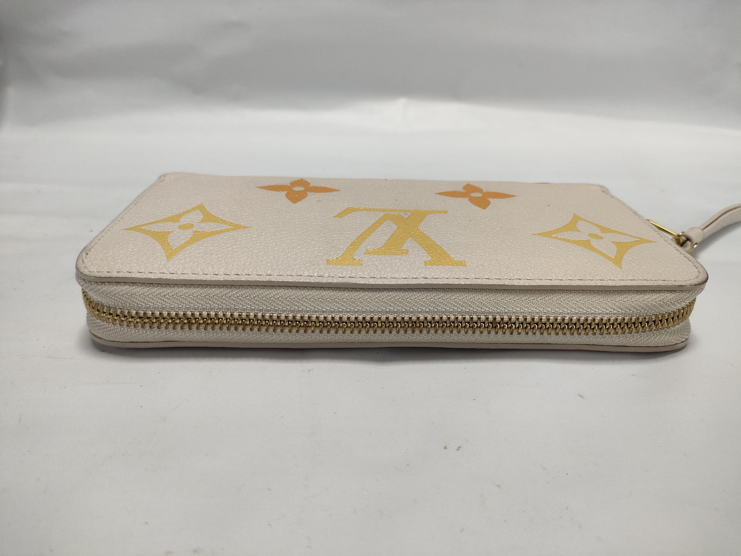 LOUIS VUITTON Monogram M82206 Empreinte Zippy Wallet Two-Tone Wallet