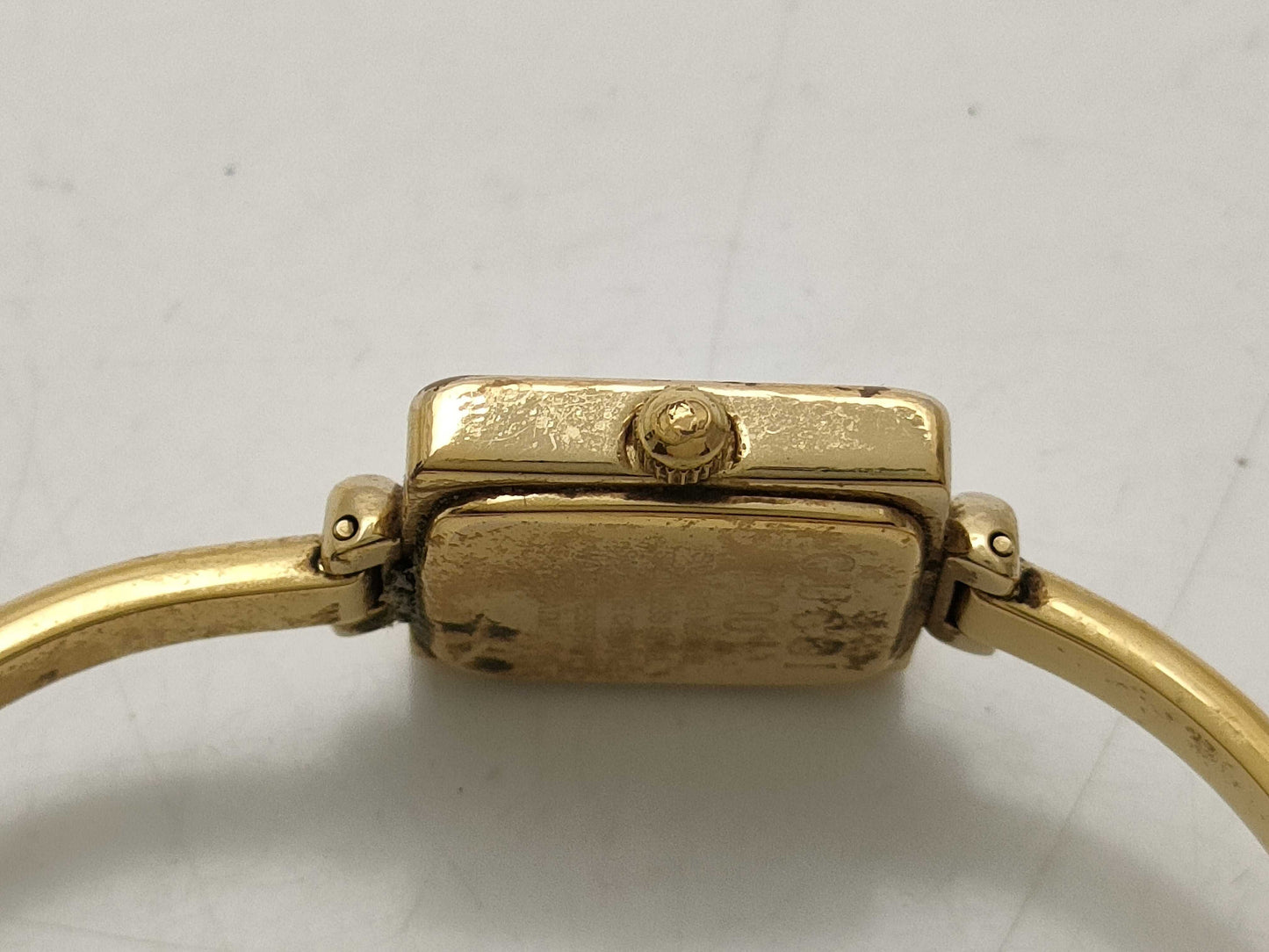 GUCCI 1900L Women's Watch