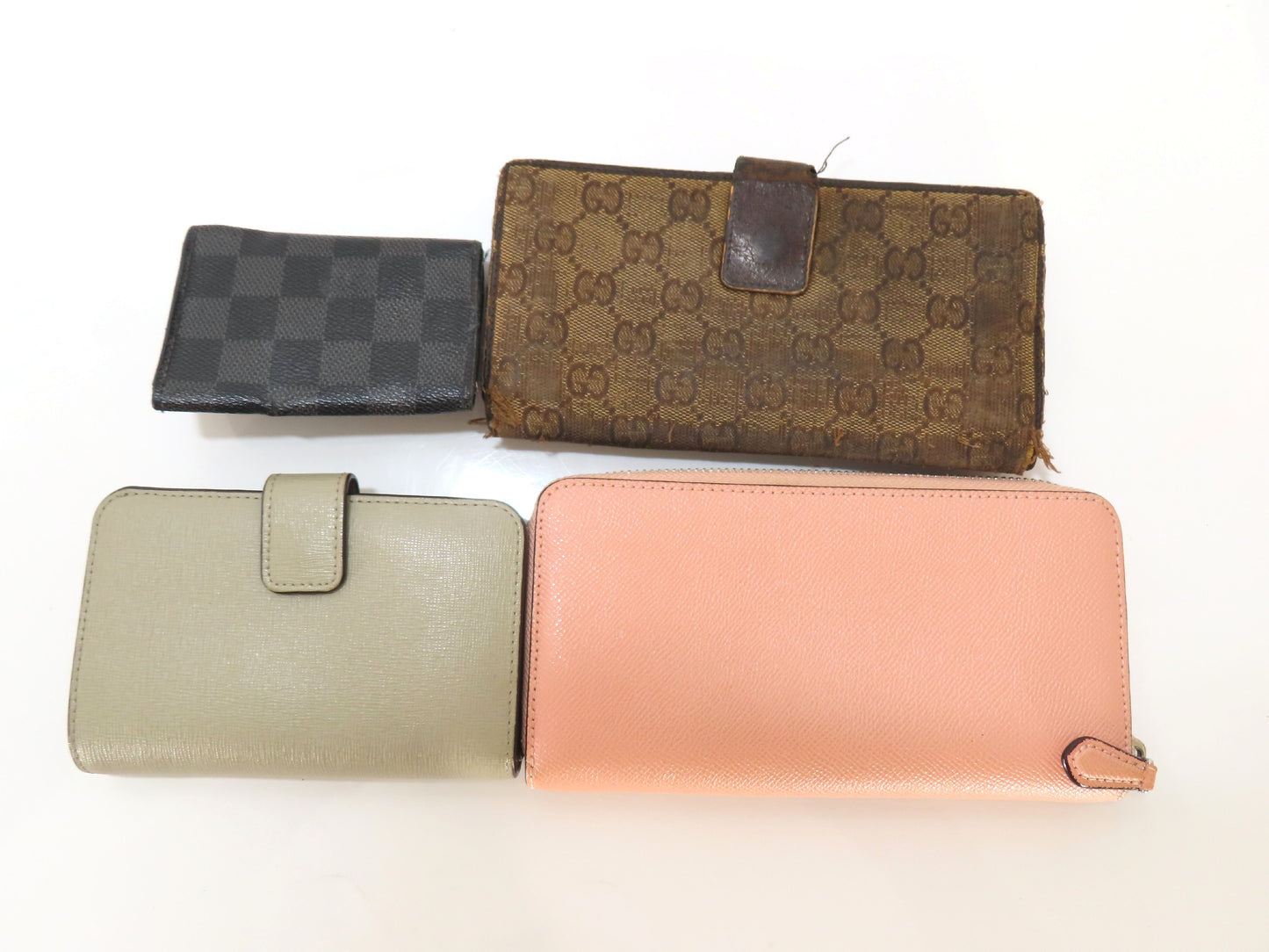 Louis Vuitton, Gucci, Coach, and other accessories set wallet