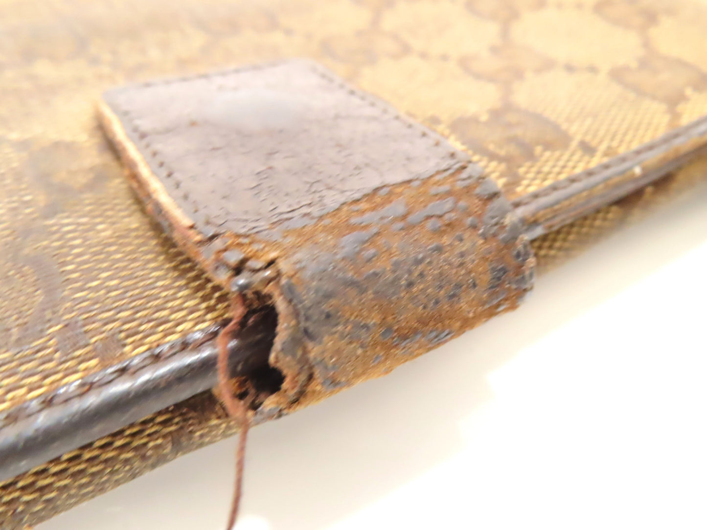 Louis Vuitton, Gucci, Coach, and other accessories set wallet