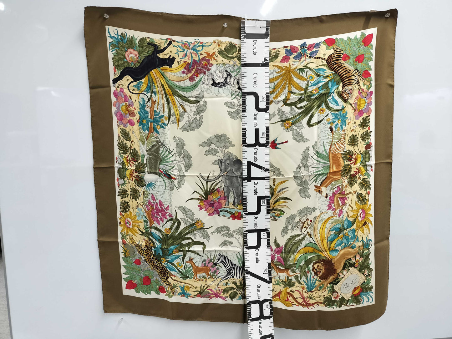 (10463_0058) GUCCI Animal Scarf