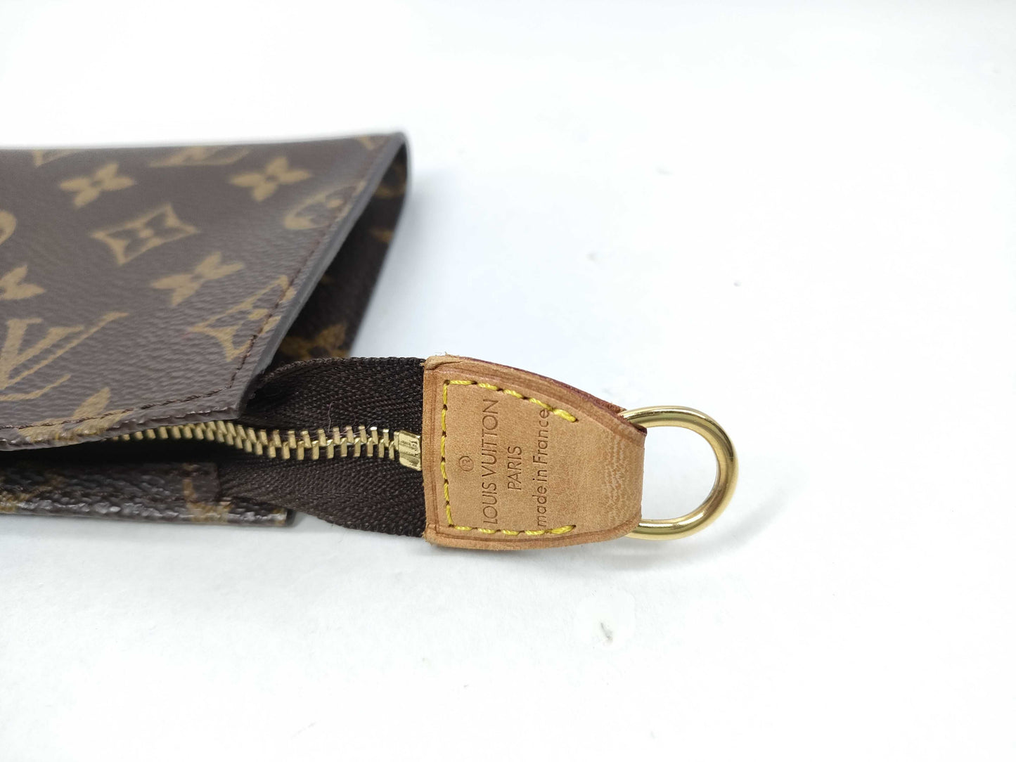 LOUIS VUITTON Monogram Bucket Pouch Pouch