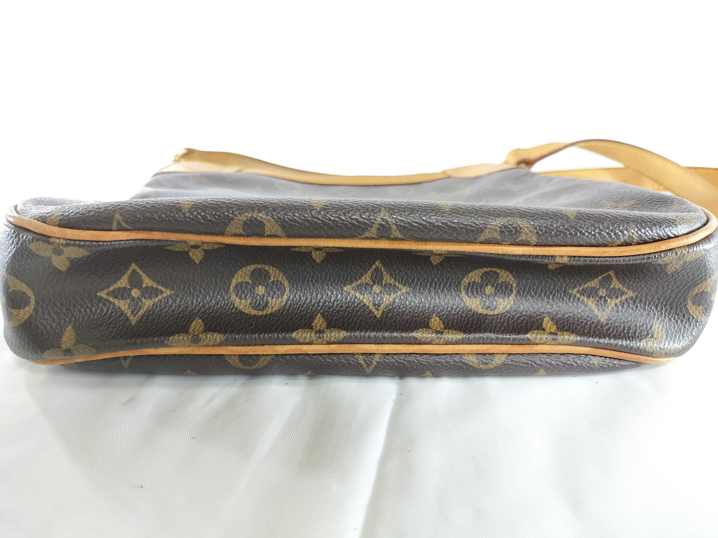 LOUIS VUITTON Monogram M56390 Odeon PM Shoulder Bag