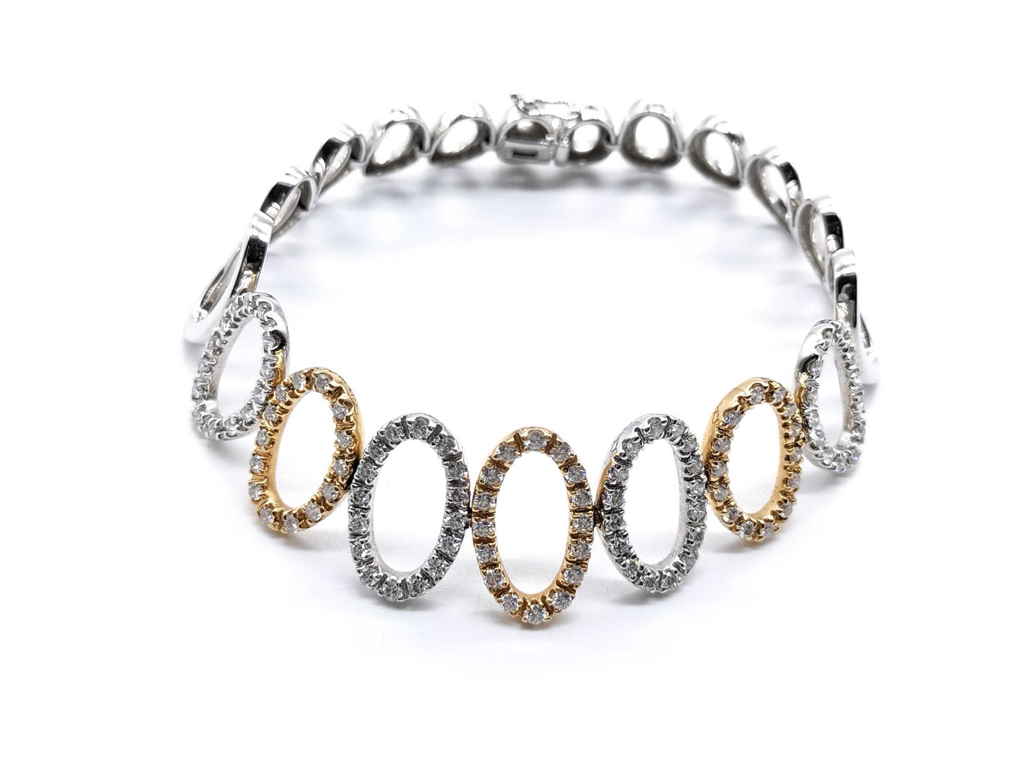 D2.00ct 750 19.2g Bracelet/Bangle