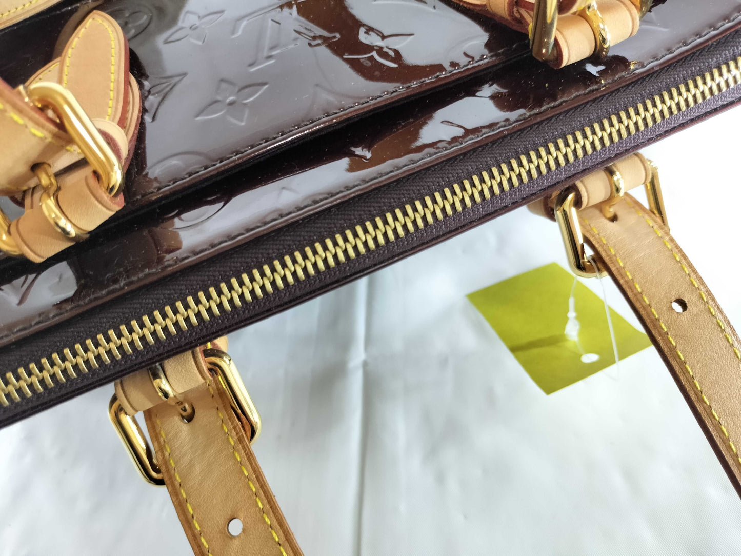 LOUIS VUITTON Vernis Rosewood Avenue Tote Bag