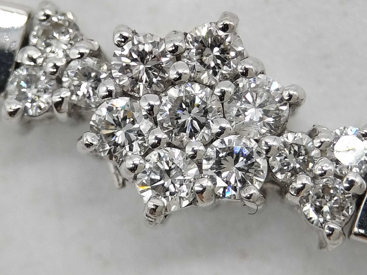 D0.18ct K18WG 6.7g Bracelet/Bangle