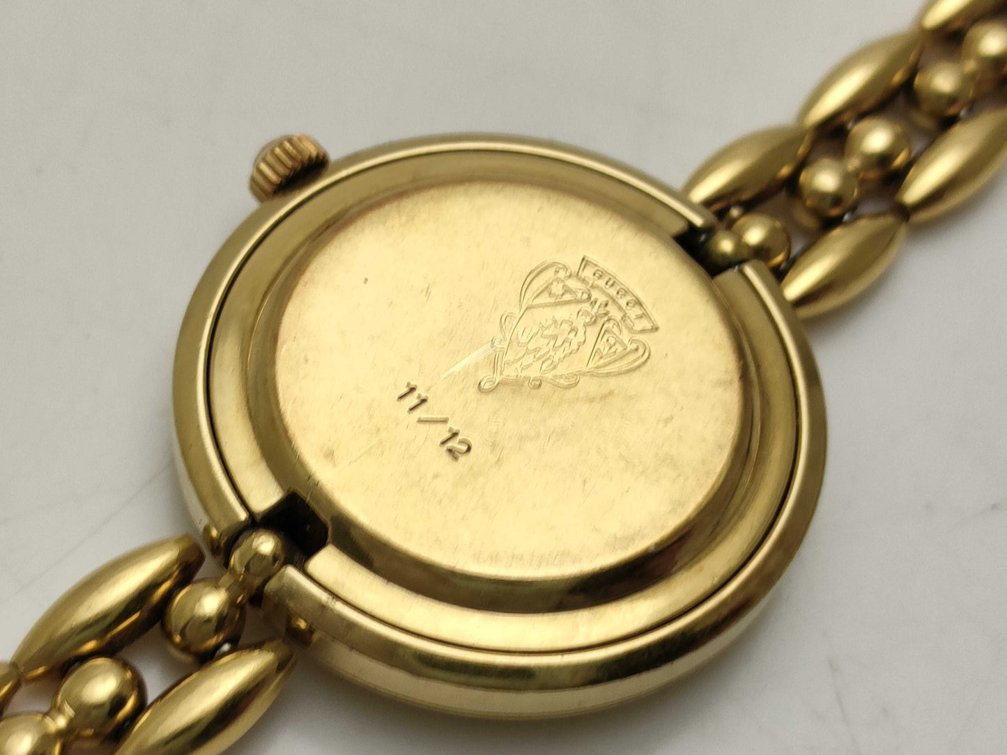 GUCCI 11/12 Unused Women's Watch