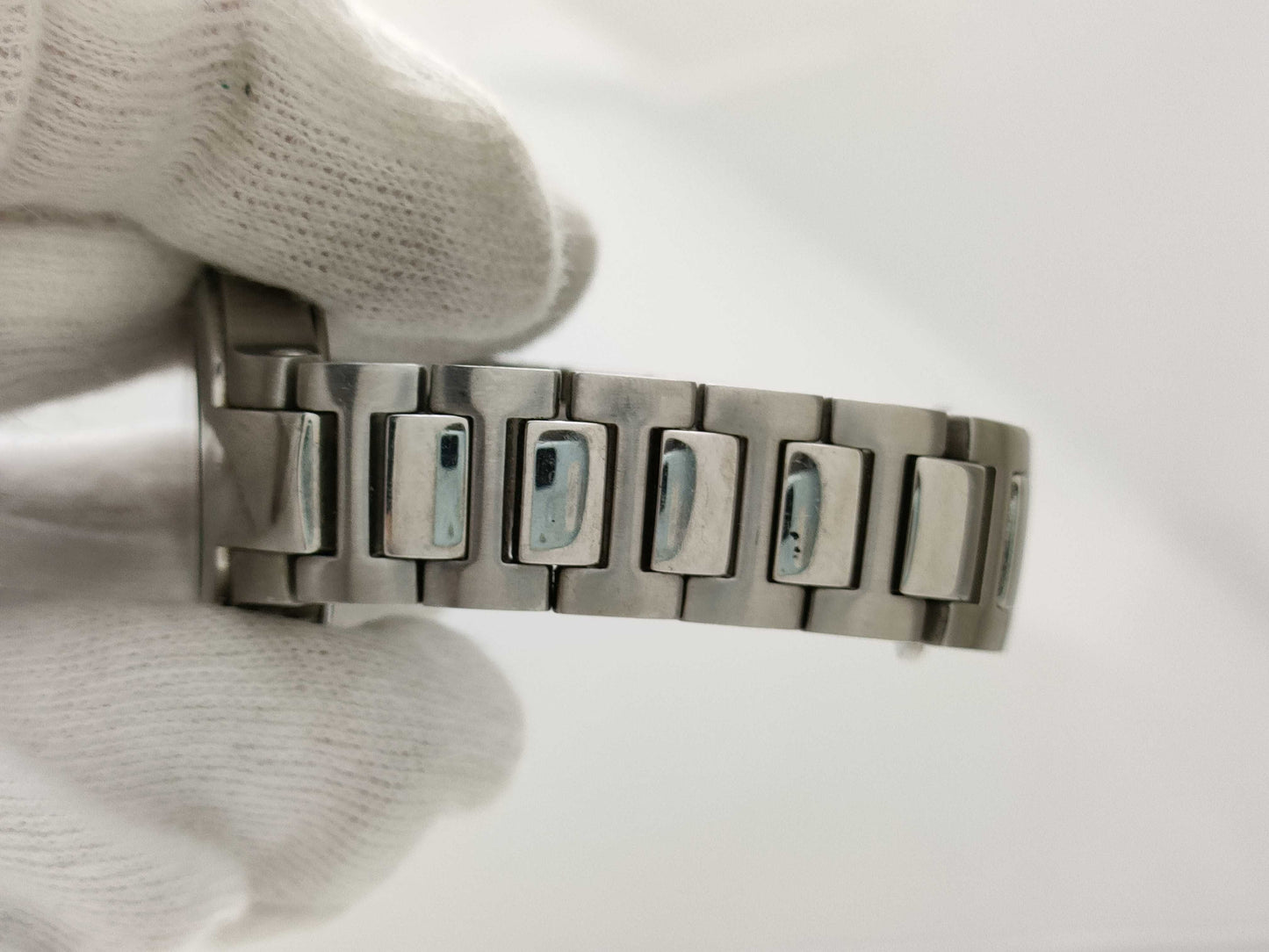 GUCCI 8900L Women's Watch