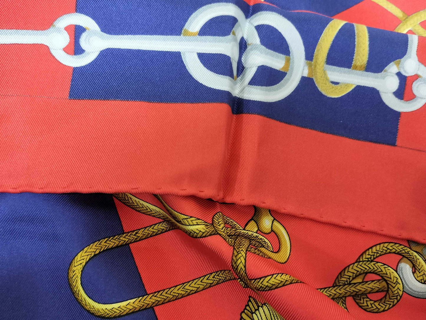 HERMES Carre CLIQUETIS Cricketis Scarf without tags