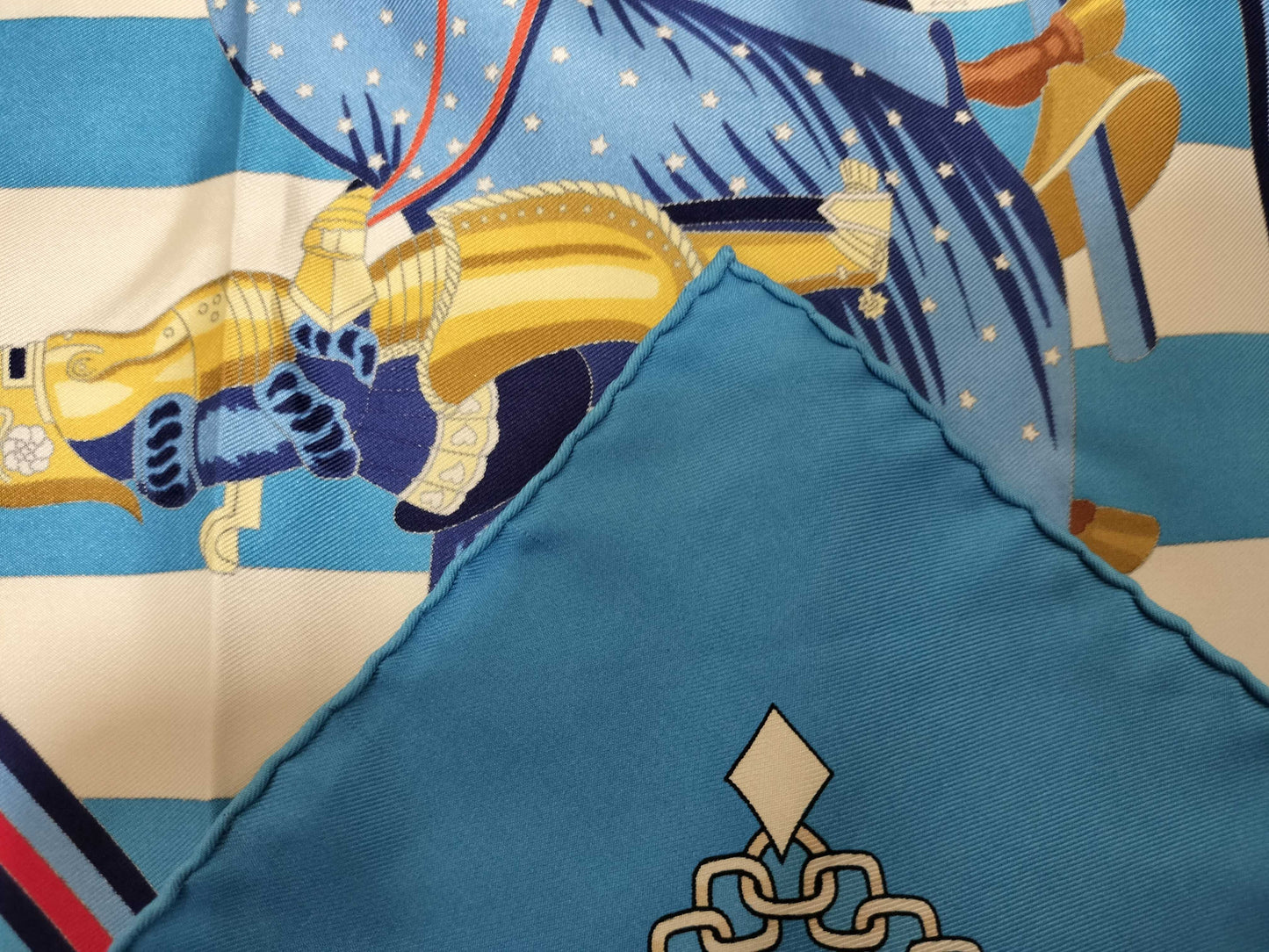HERMES Carré 90 Feather Clash Scarf