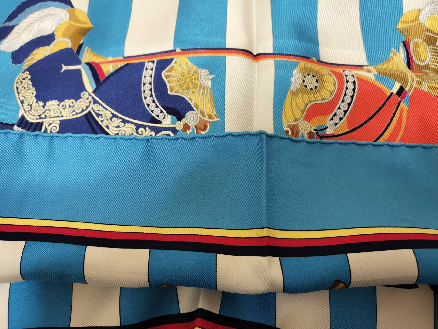 HERMES Carré 90 Feather Clash Scarf