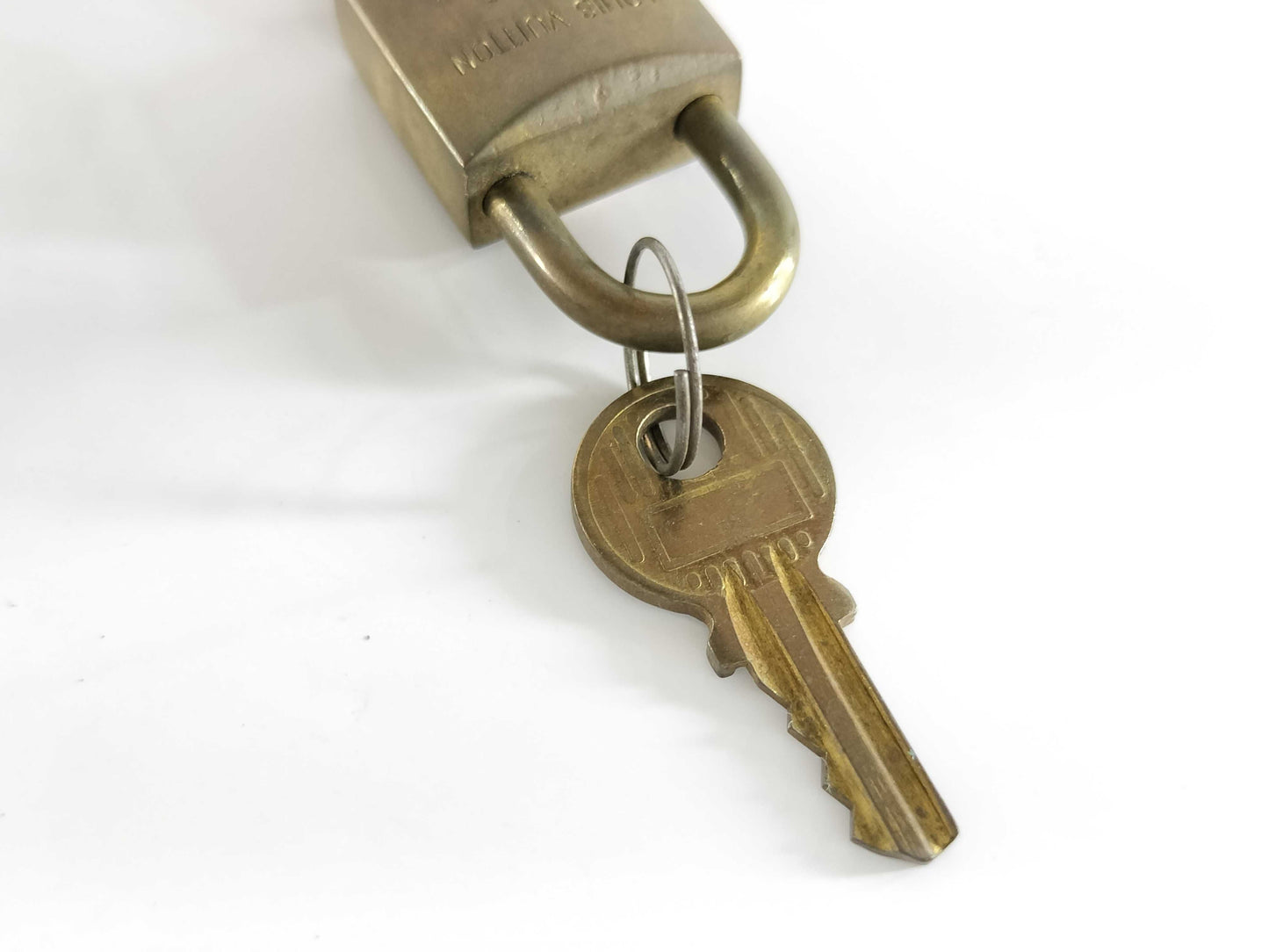LOUIS VUITTON Cadena/Key Holder Other Accessories