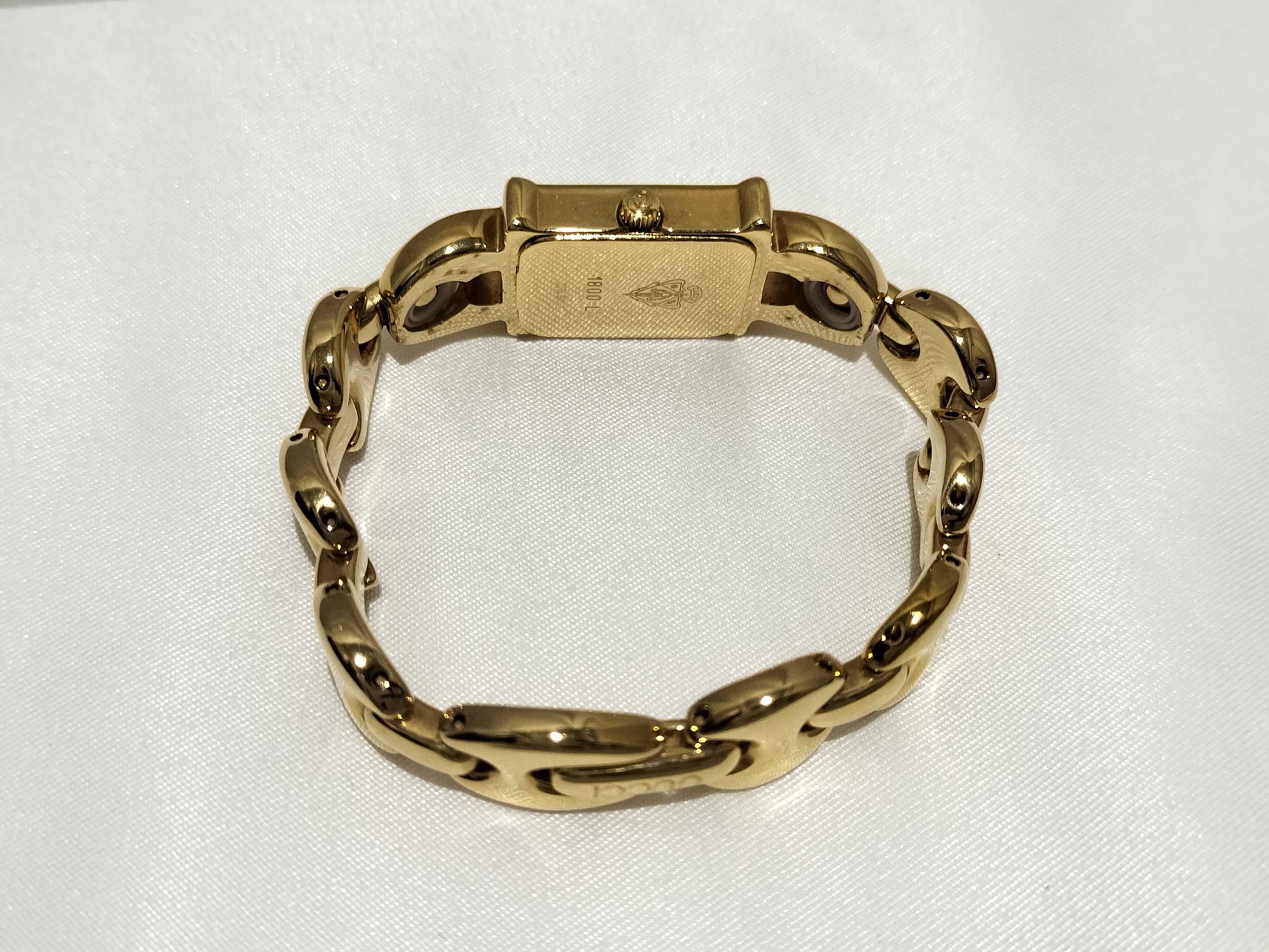 GUCCI 1800L Women's Watch