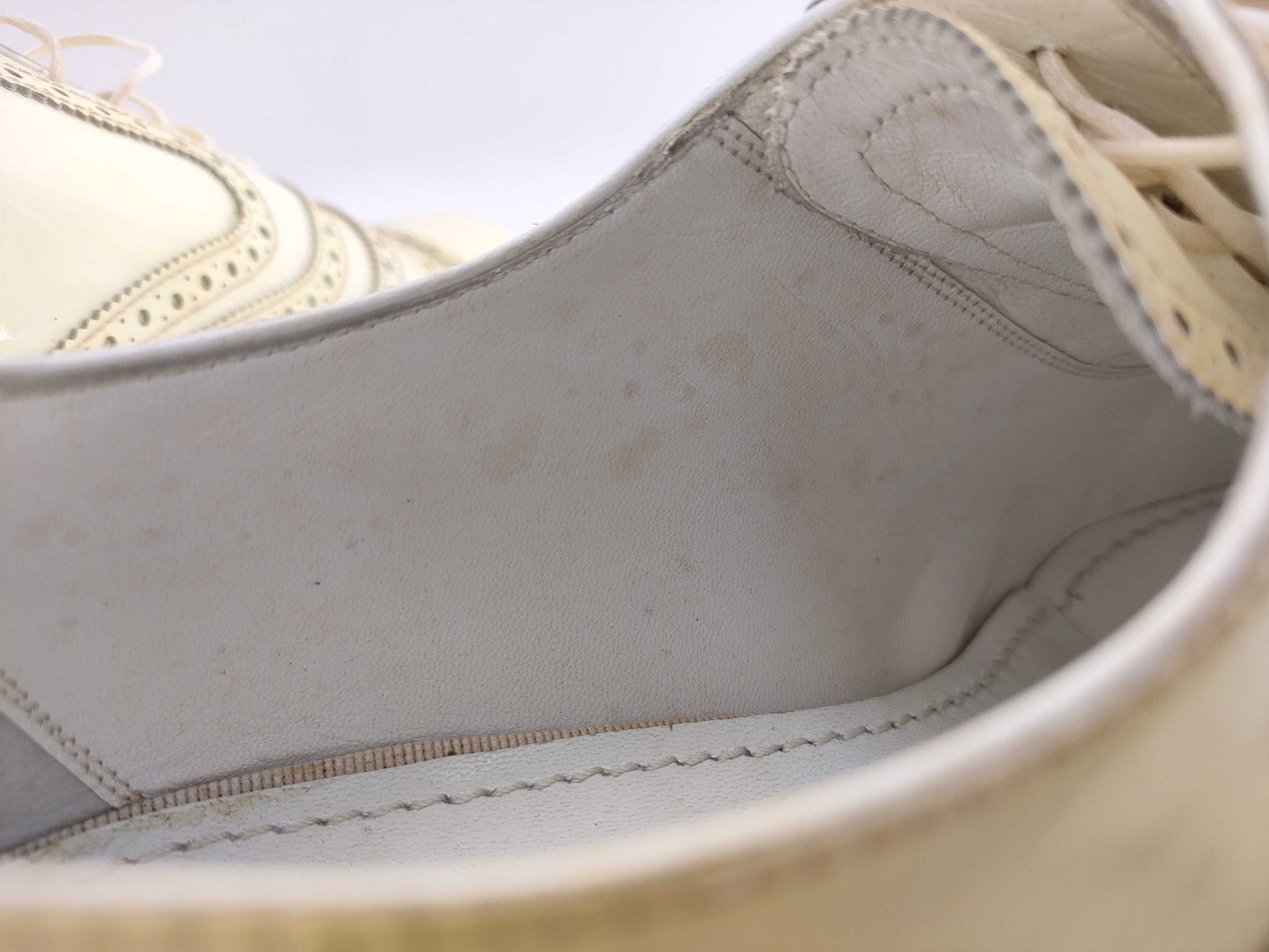 LOUIS VUITTON White Other Shoes