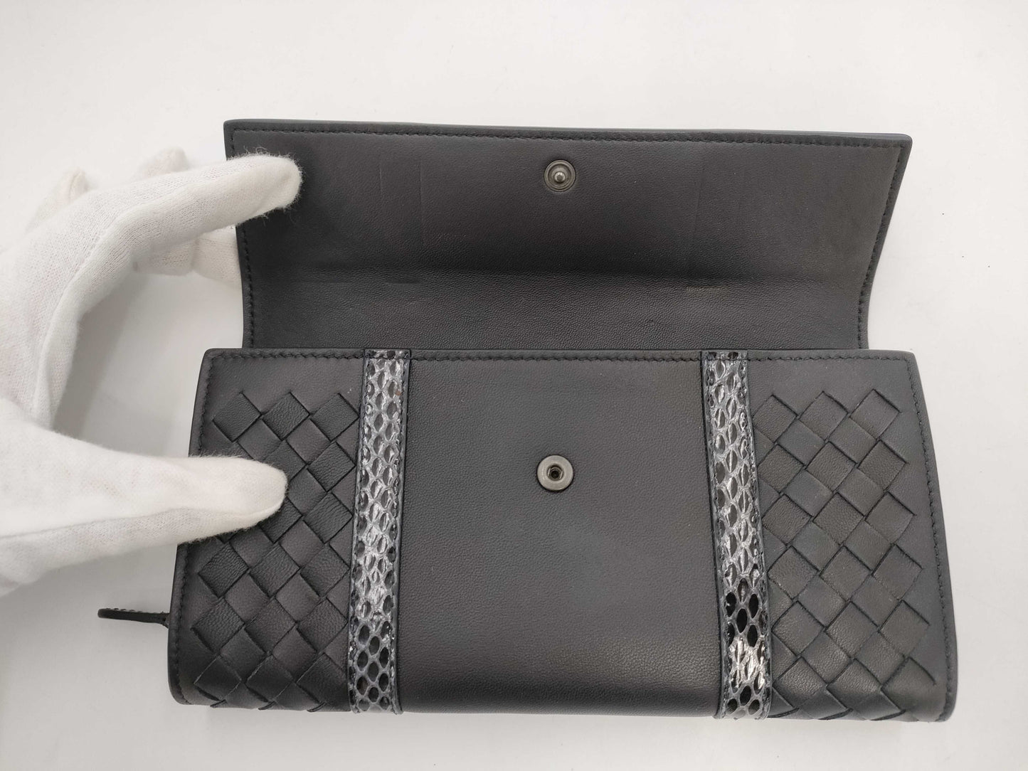 (10461_0267)▼BOTTEGA VENETA Intrecciato Flap Leather x Python Long Wallet Wallet