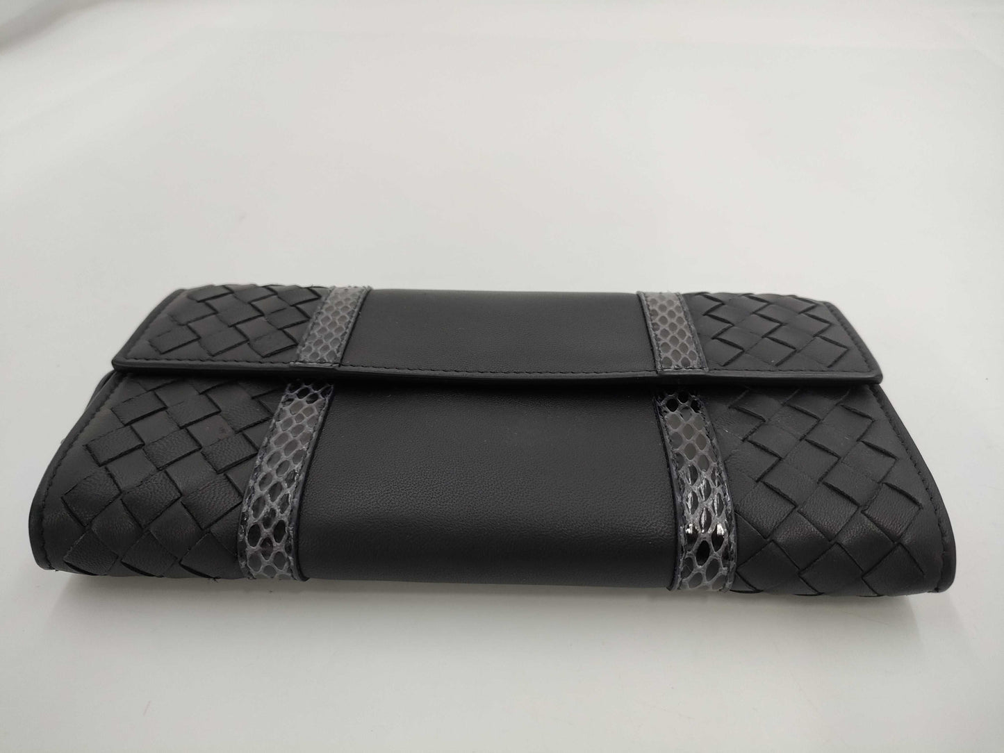 (10461_0267)▼BOTTEGA VENETA Intrecciato Flap Leather x Python Long Wallet Wallet
