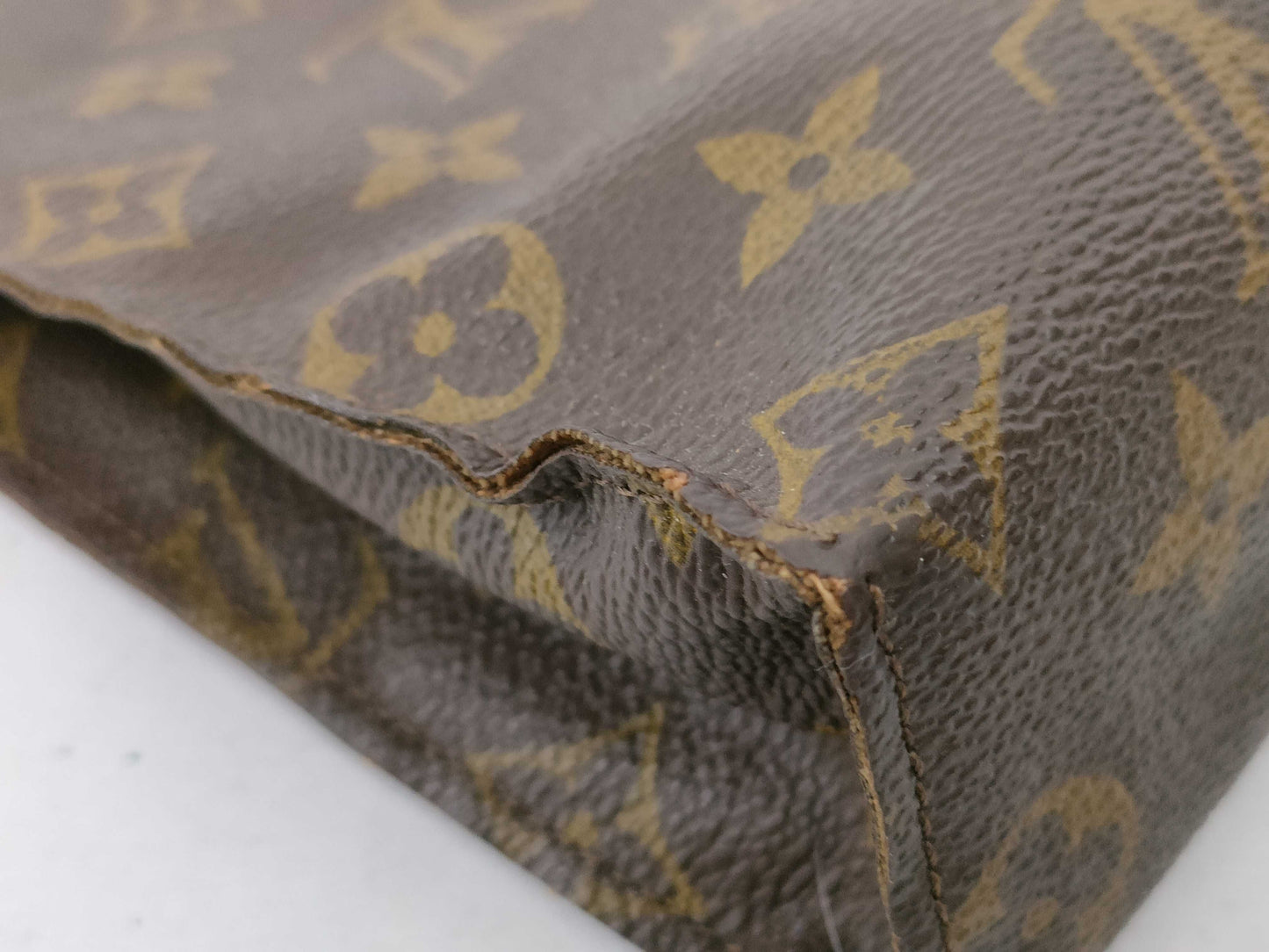LOUIS VUITTON Monogram Mono Pochette Toilette 26 Pouch