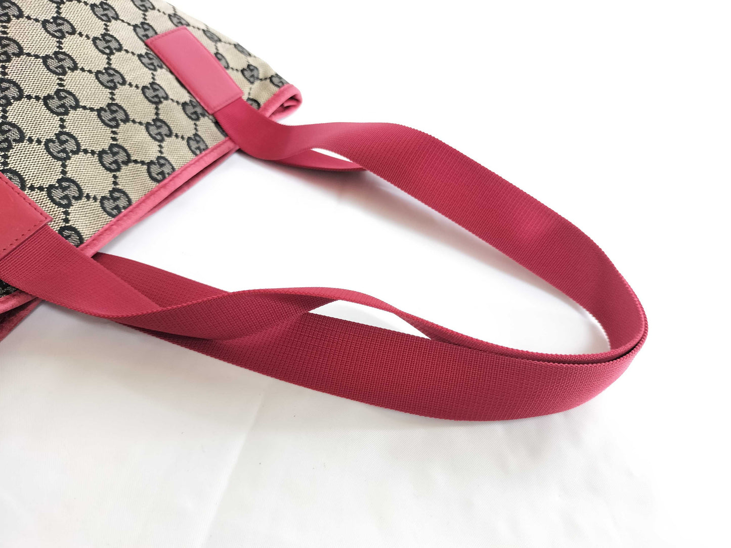 GUCCI GG Canvas Tote Bag 01904023754