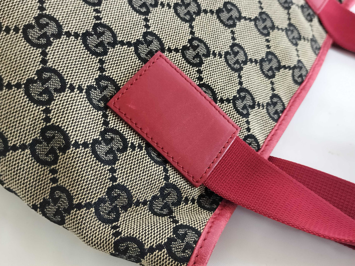 GUCCI GG Canvas Tote Bag 01904023754