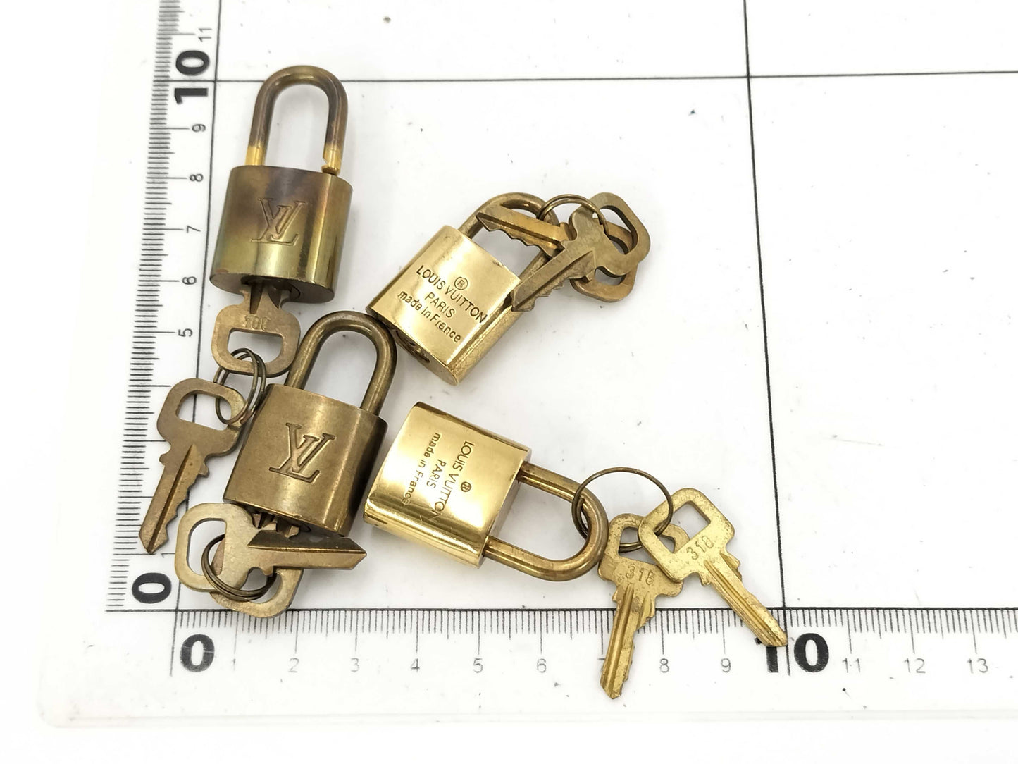 (10463_0020) LOUIS VUITTON Padlock Summary*4 Other accessories