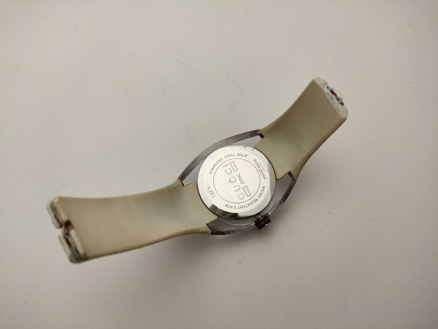 GUCCI 137.1 Men's Watch