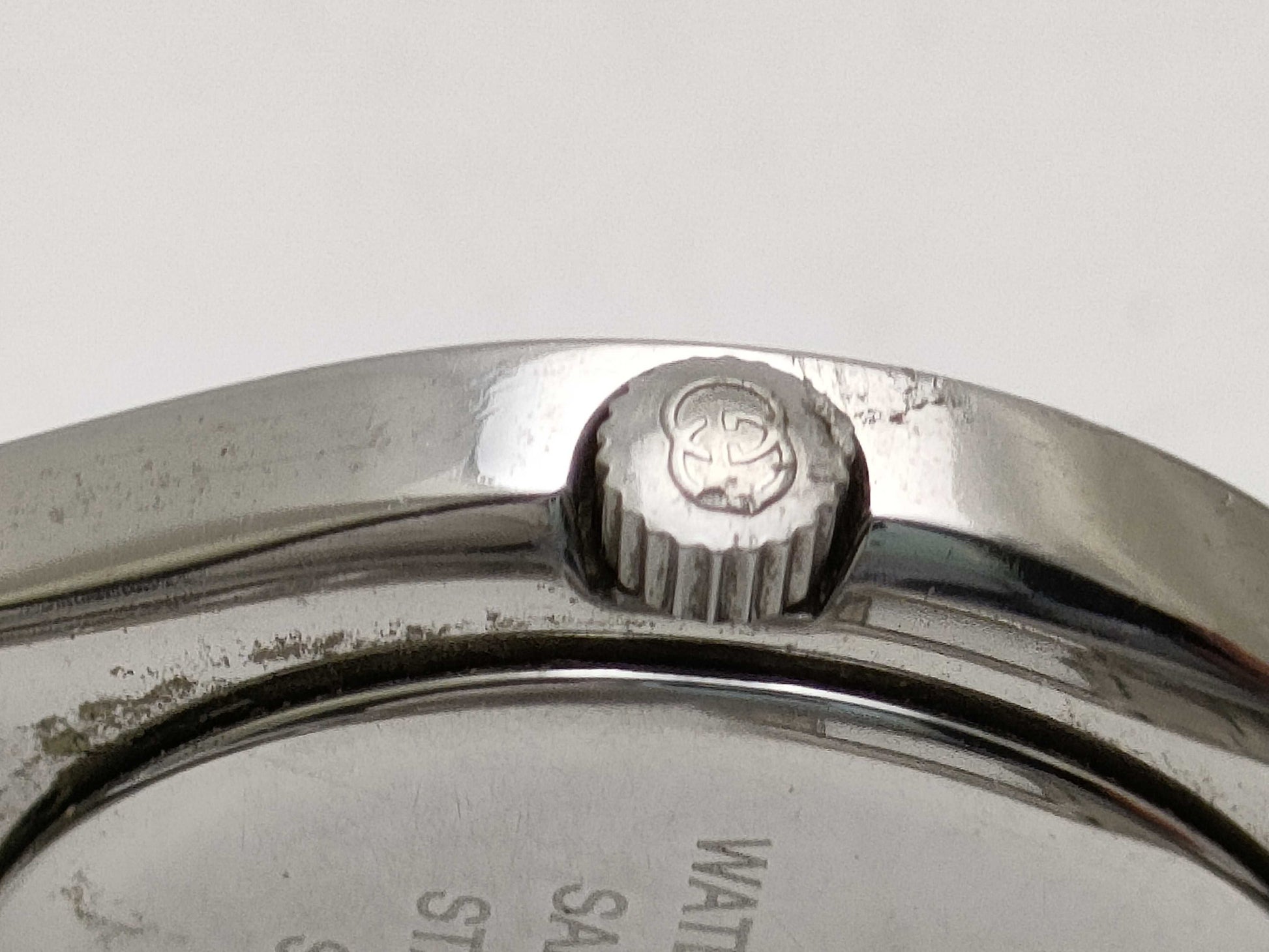 GUCCI 6700L Women's Watch