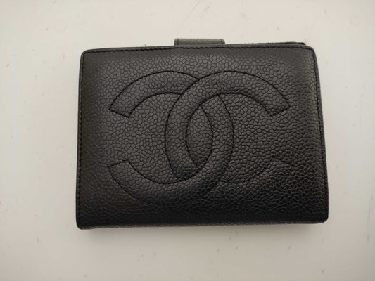 CHANEL Caviar Leather Folding Wallet with Coco Mark and Gold Hardware