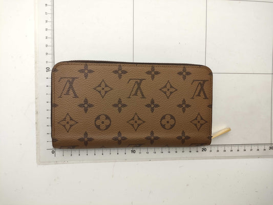 LOUIS VUITTON M82444 Monogram Reverse Zippy Wallet