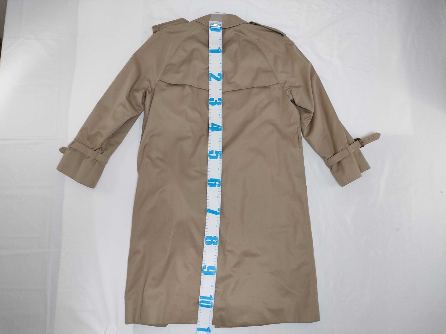 BURBERRY trench coat with Nova check interior and belt included