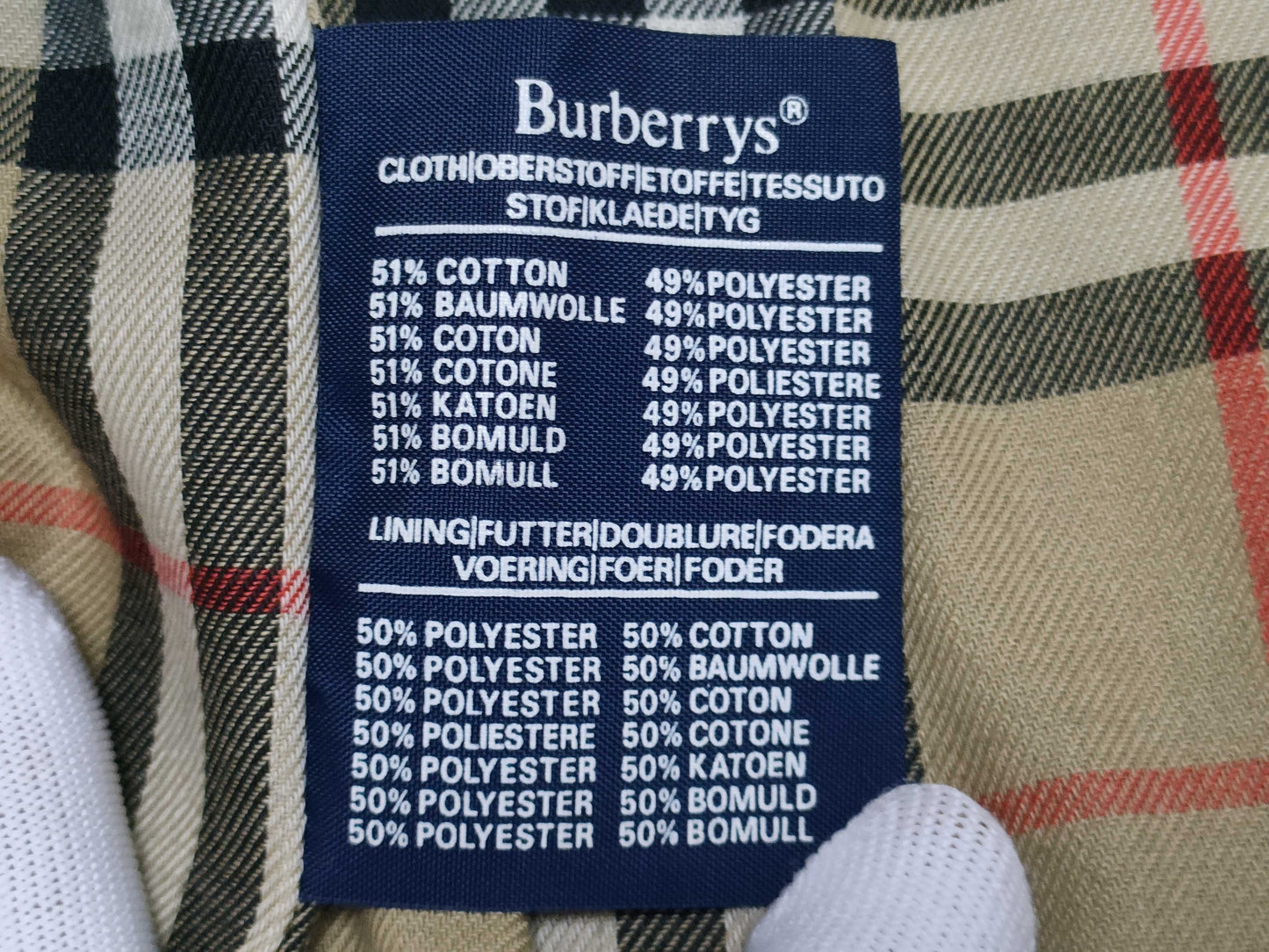 BURBERRY trench coat with Nova check interior and belt included