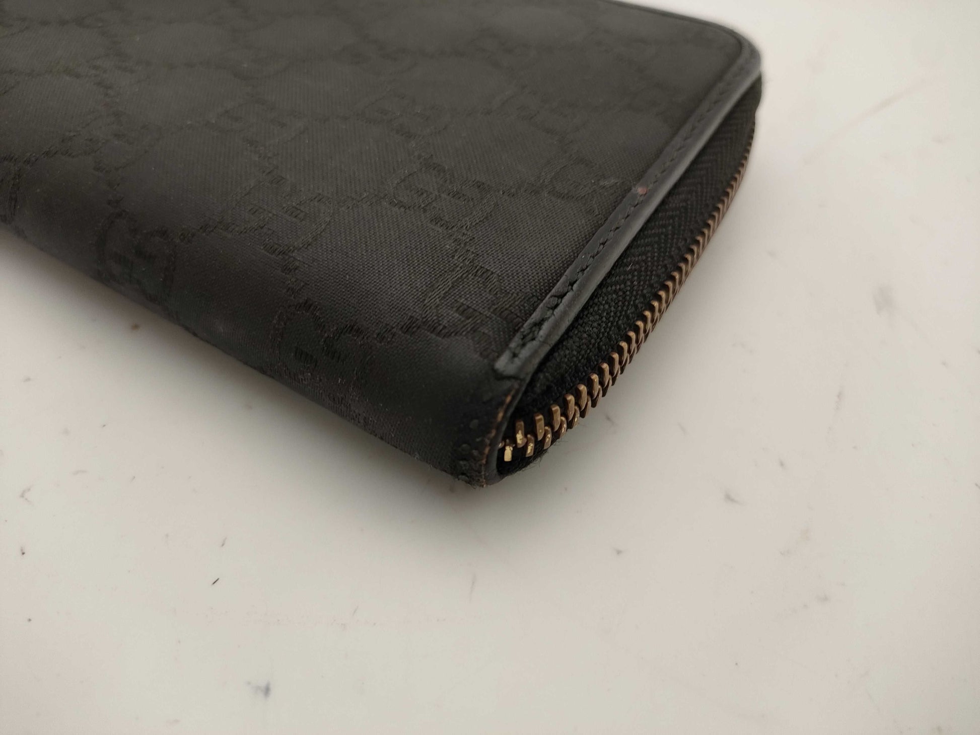 LOUIS VUITTON Monogram M61823 Porte-Valeur Carte Credit Billfold/Gucci Long Wallet