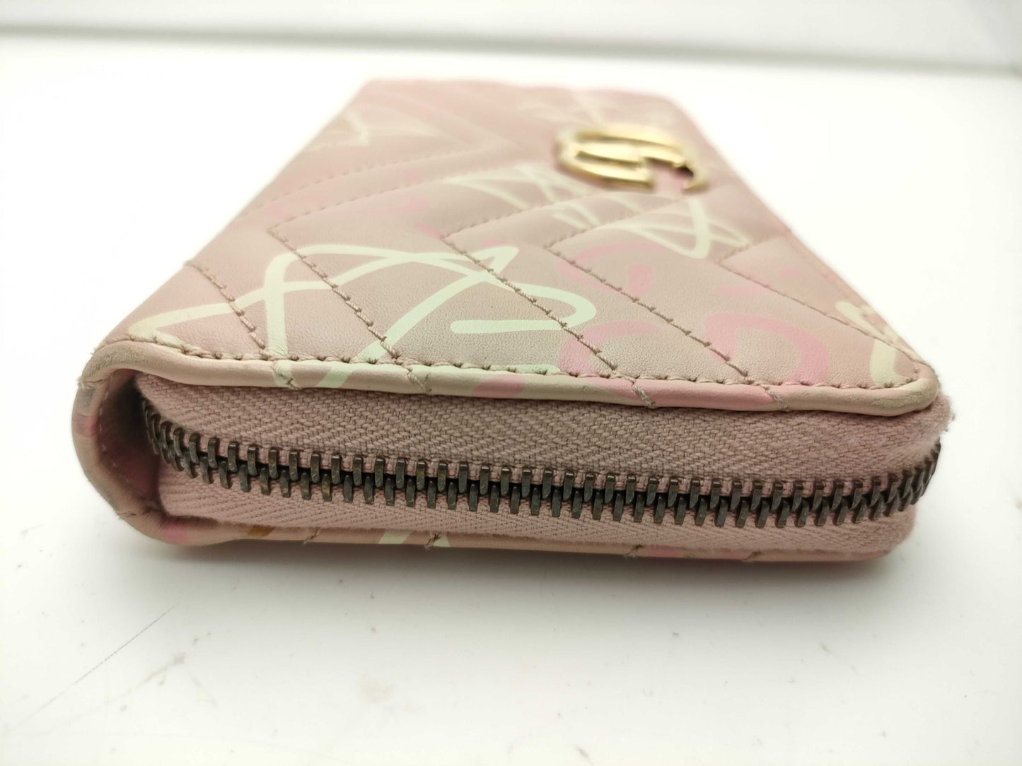 GUCCI Pink Long Wallet with GG Marmont Star Pattern