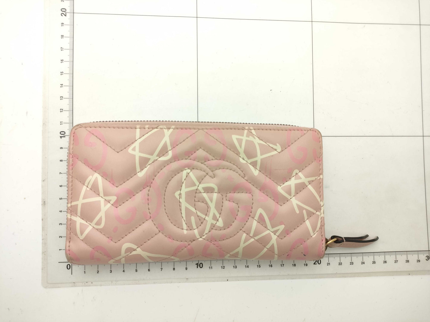 GUCCI Pink Long Wallet with GG Marmont Star Pattern