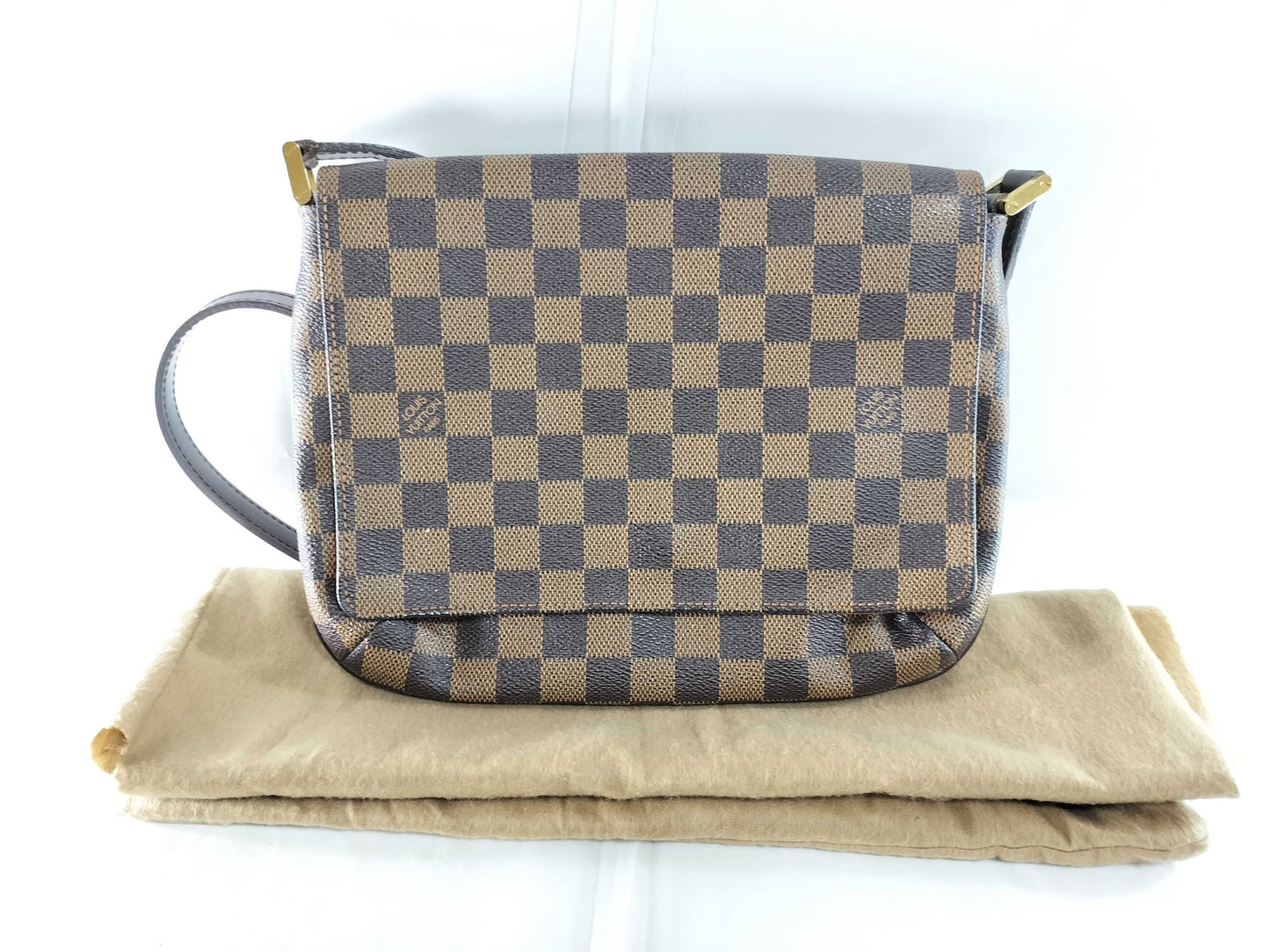 LOUIS VUITTON Damier Musette Tango Shoulder Bag