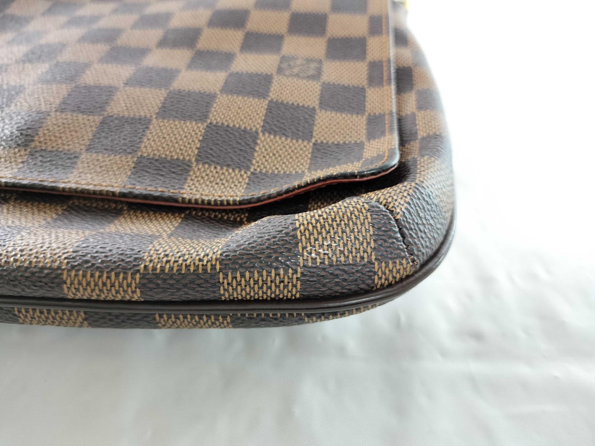 LOUIS VUITTON Damier Musette Tango Shoulder Bag