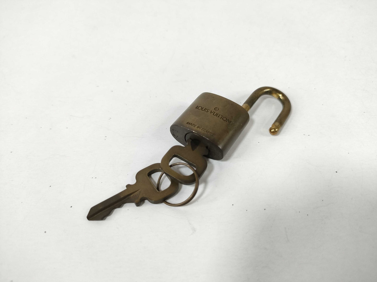 LOUIS VUITTON Padlock Set