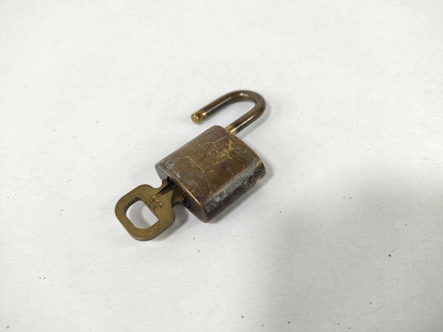 LOUIS VUITTON Padlock Set