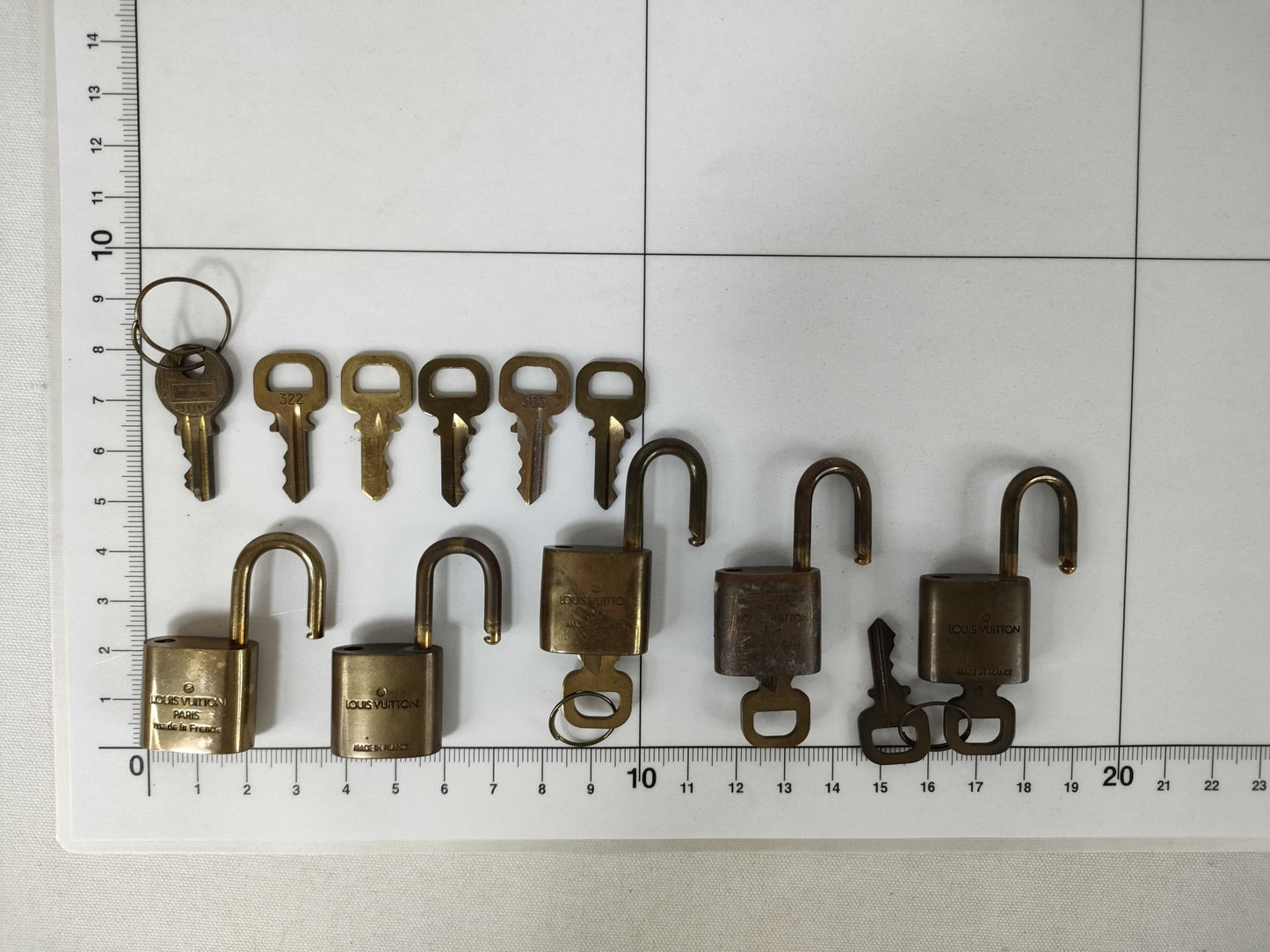 LOUIS VUITTON Padlock Set