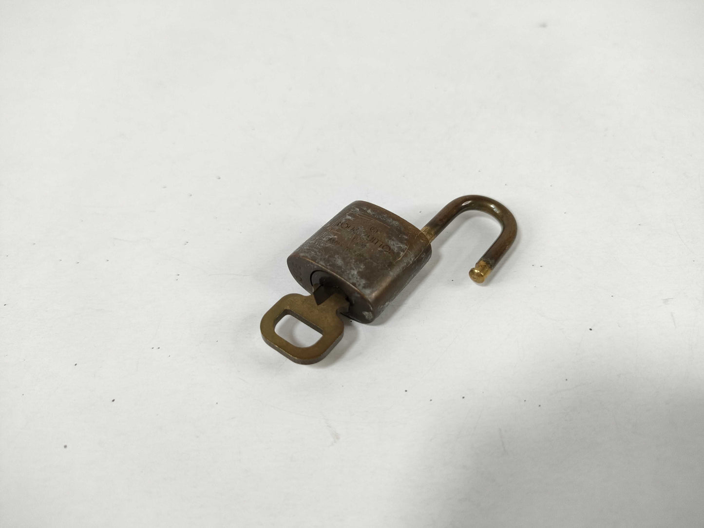 LOUIS VUITTON Padlock Set