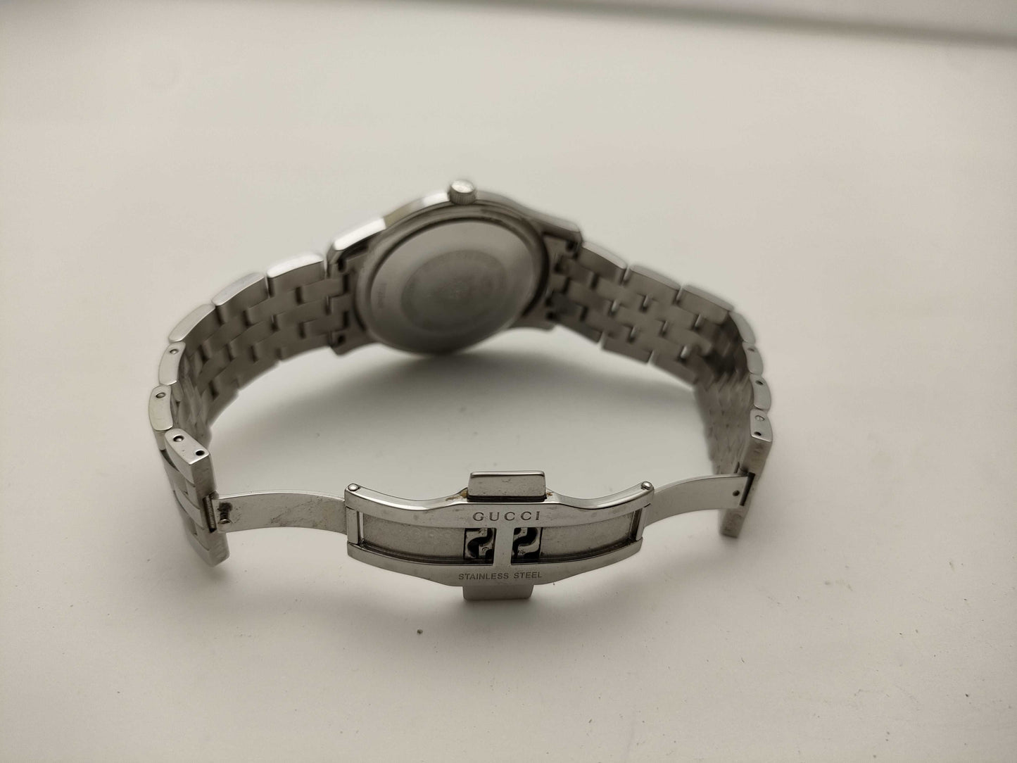 GUCCI 5500XL Men's Watch with Defective Buckle