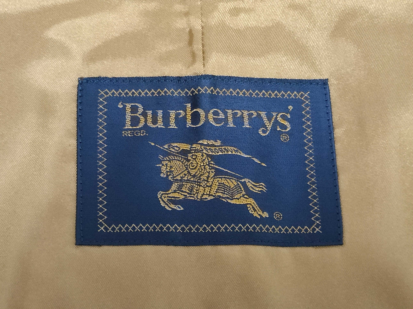 BURBERRY Trench Coat with Liner