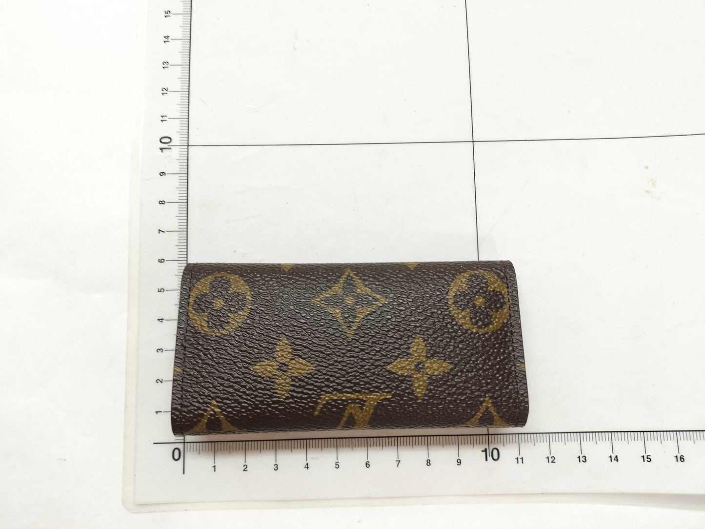LOUIS VUITTON Monogram Key Case, 4-Ring, Personalized Key Case/Key Holder