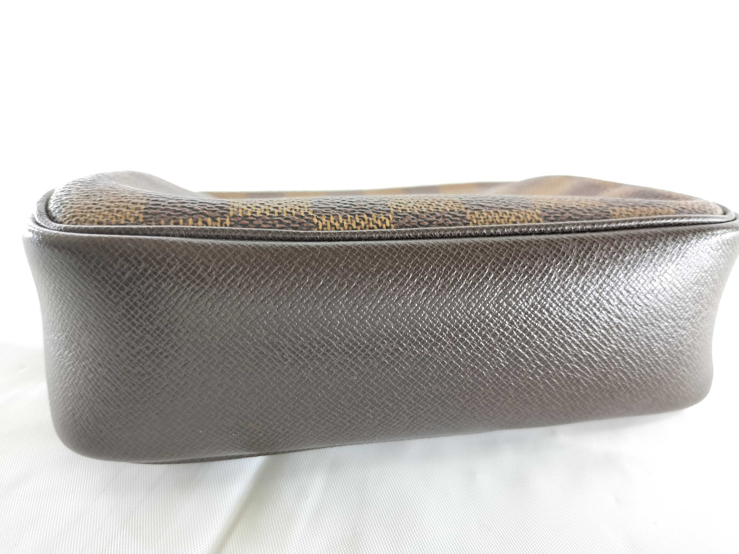 LOUIS VUITTON Damier Truss Makeup Pouch